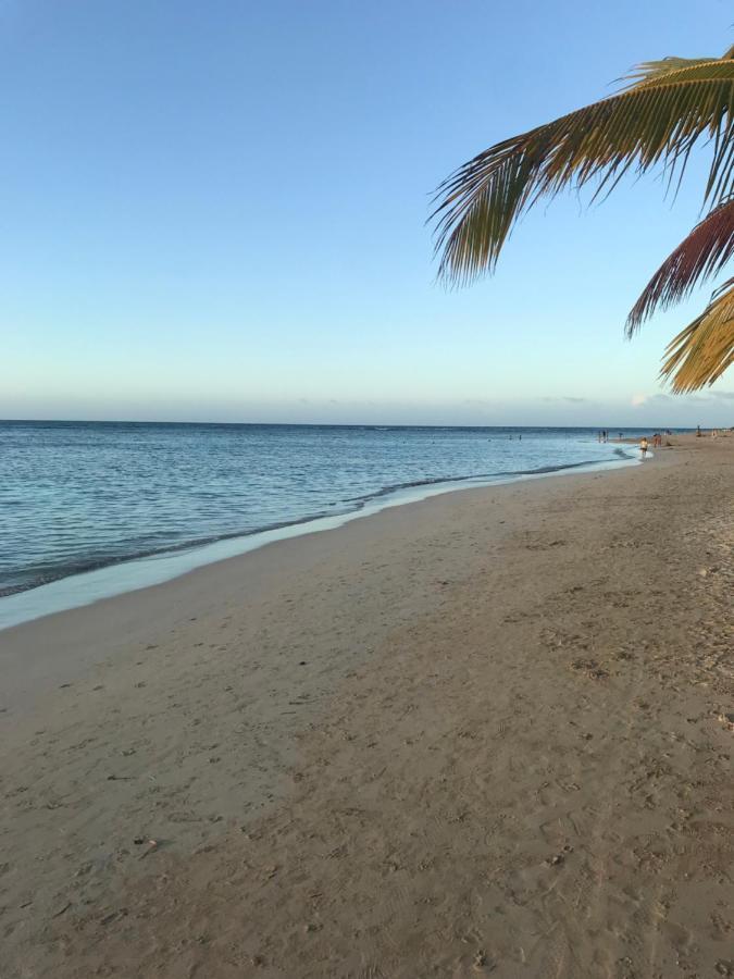 Cozy Oceanfront Villa With Direct Beach Access Las Terrenas Kültér fotó